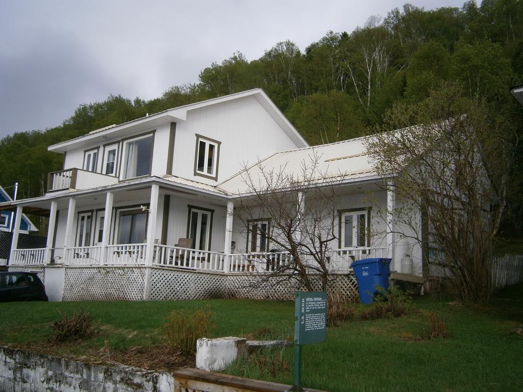 Ferienwohnung Apartement Mirador Du Fjord LʼAnse-Saint-Jean Exterior foto