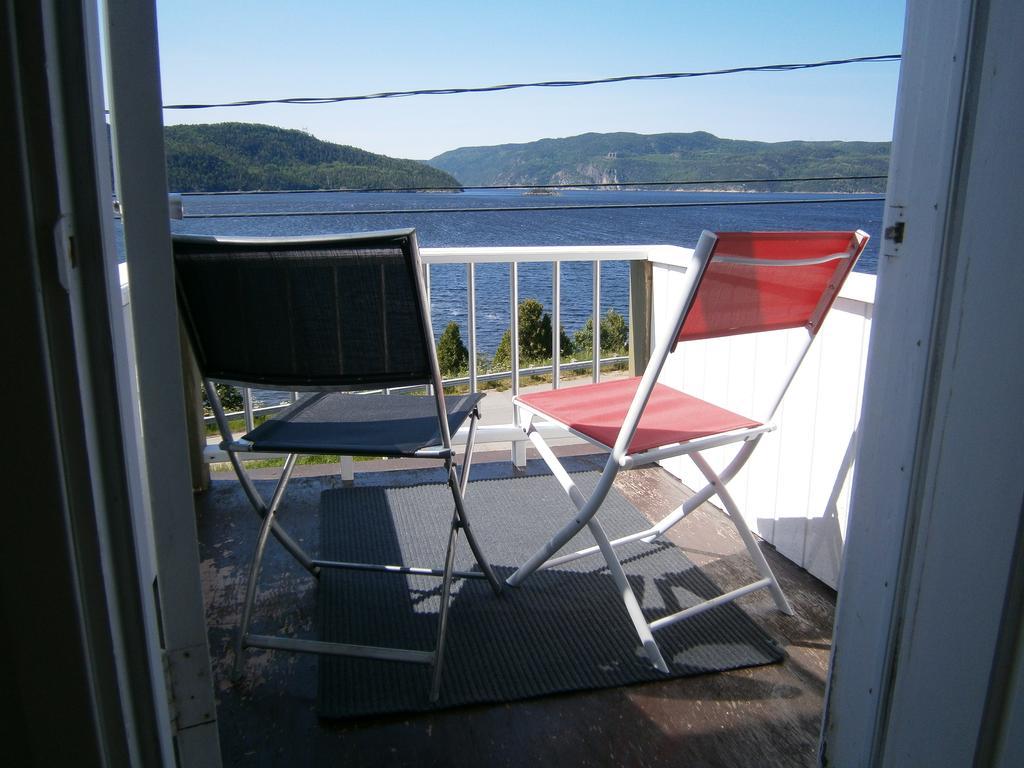 Ferienwohnung Apartement Mirador Du Fjord LʼAnse-Saint-Jean Exterior foto